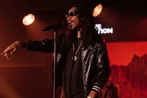 Wiz Khalifa Confirms He Smokes 30 Joints a Day: ‘I Enjoy It’