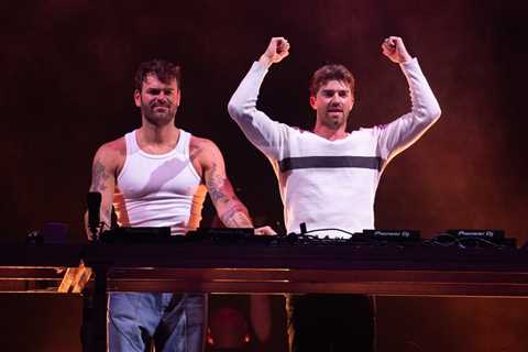 The Chainsmokers Party on With New Remix of Charli xcx’s ‘Party 4 U’