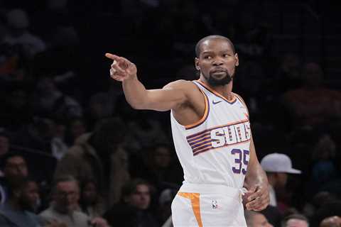 Kevin Durant quickly responds after Demarcus Cousins claims Suns had ‘fist fights’ in locker room