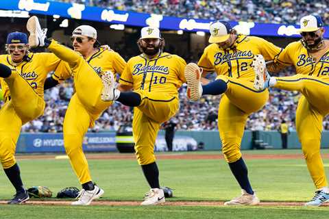 You can watch the Savannah Bananas entertain for free tonight—Here’s how