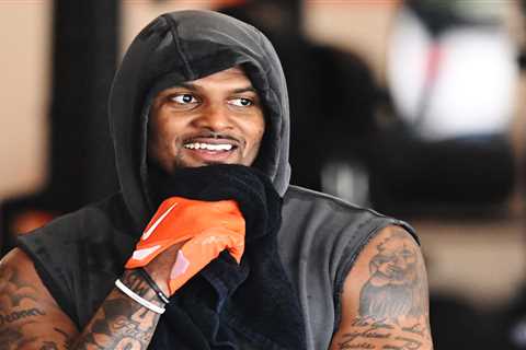 Deshaun Watson taking Shedeur Sanders ‘under his wing’ as mentor to Browns QBs