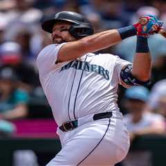 Cal Raleigh ties Ken Griffey Jr.’s Mariners record for home runs before All-Star break with 35