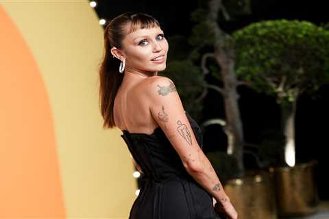 Miley Cyrus, Josh Groban, Shaq & More Getting Stars on Hollywood Walk of Fame: Full 2025-26 List