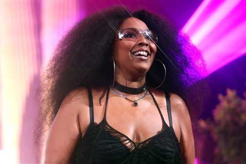 Lizzo Shares Before & After Photos, Reveals ‘Truth’ Behind Weight Loss