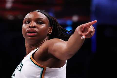 Red-hot Kennedy Burke leads league in 3-point shooting