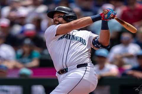 Cal Raleigh ties Ken Griffey Jr.’s Mariners record for home runs before All-Star break with 35