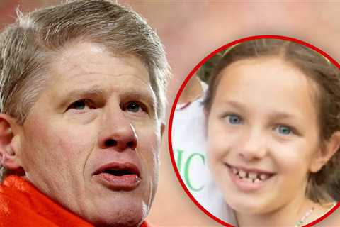 Chiefs Owner Clark Hunt's 9-Year-Old Relative Dies In Texas Floods, Family Mourns