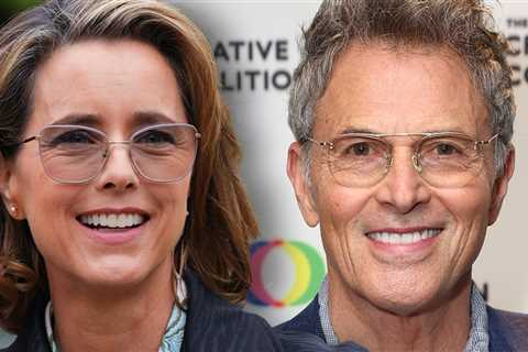 Téa Leoni Ties the Knot With Actor Tim Daly After 11 Years of Dating