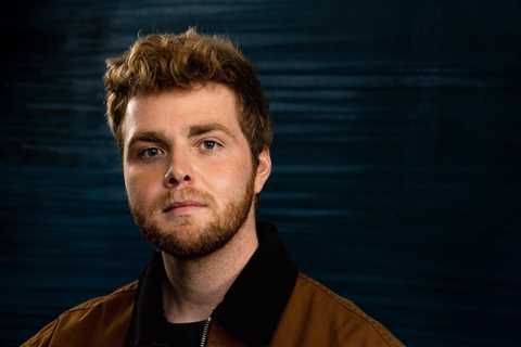 Alex Warren Responds to Drake’s Diss After Beating Him for Hot 100 No. 1