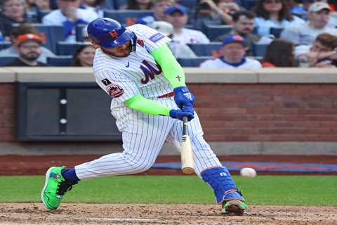Mets recalling Francisco Alvarez after homer barrage in minors