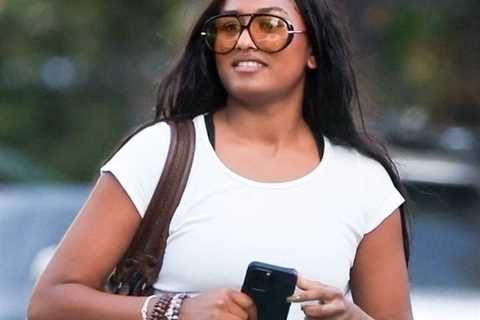 Sasha Obama Keeps It Casual-Chic in West LA Wearing Bottega Veneta Sunglasses