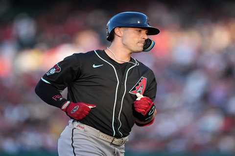 Royals acquire Randal Grichuk as Diamondbacks’ trade deadline sell-off continues