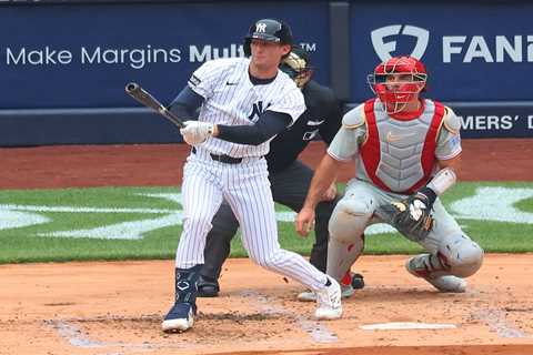 Yankees’ new third baseman Ryan McMahon dazzles at plate and in field in badly needed win over..