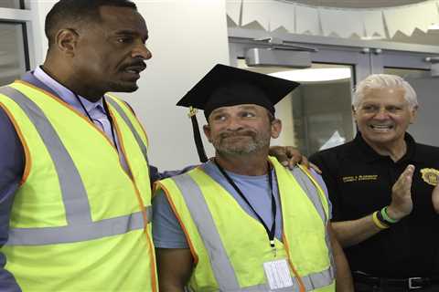 Former NBA star Jayson Williams celebrates Nassau trucker rehab program: ‘I want to be helping..