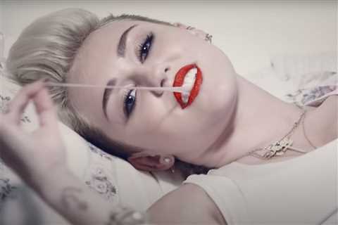 Miley Cyrus’ Wild House Party Video For ‘We Can’t Stop’ Hits One Billion Views on YouTube