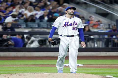 Mets brutally squander six-run lead to Braves in worst loss of the season