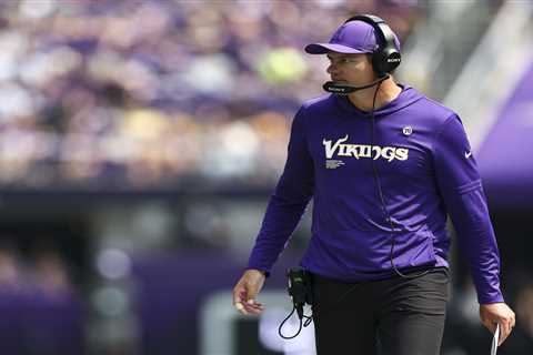 Kevin O’Connell drops F-bomb while mic’d up on Vikings TV broadcast