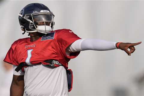 Cam Ward gets into training camp brouhaha in heated Titans practice