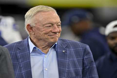 Jerry Jones: Micah Parsons agent told us to stick offer ‘up our ass’ as Cowboys drama grows