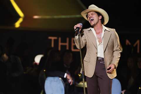 Bruno Mars Books New Year’s Eve Plans at Dolby Live at Park MGM