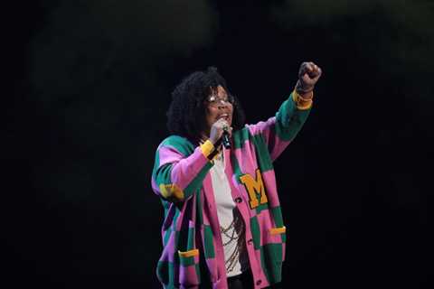 Welcome to the Mama Duke Show! Rapper Wins Golden Buzzer on ‘AGT’ Quarterfinals