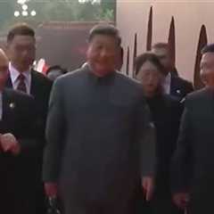 Hot Mic Catches Putin and Xi Discussing Immortality, Organ Transplants