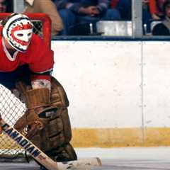 Ken Dryden, Canadiens icon and six-time Stanley Cup champion, dead at 78