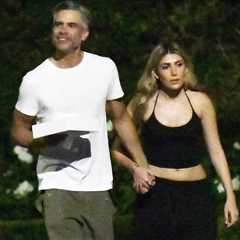 Jessica Alba's Ex Cash Warren, 46, Holds Hands With Seanna Pereira, 20