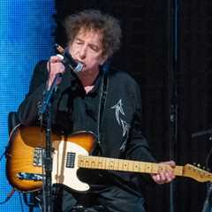Bob Dylan Joins Willie Nelson’s Farm Aid 40 Lineup in Minneapolis