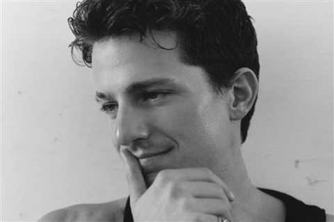 Charlie Puth Signs With UTA