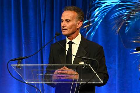 Music Industry Must Work With AI Companies Rather Than Fight Them in Court: Charles Goldstuck