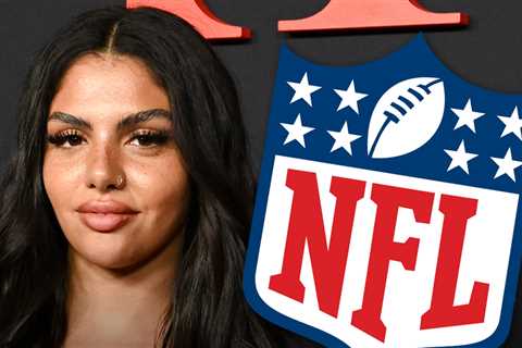 'Love Island' Star Huda Mustafa Breaks Down Eagles' Tush Push In NFL Segment