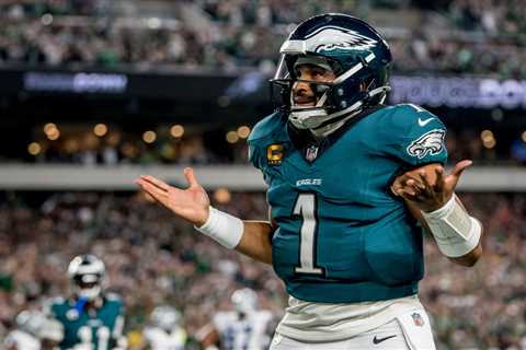 Eagles hold off Cowboys to open Super Bowl defense with thrilling win after spit drama, weather..