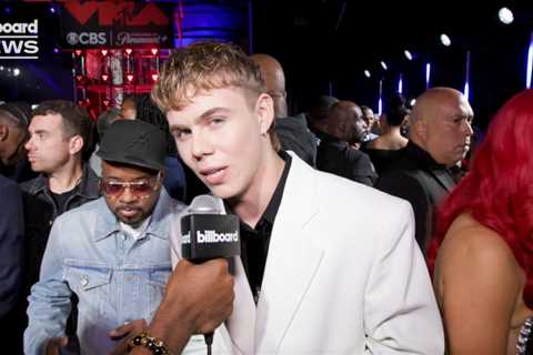 The Kid LAROI Praises Bailey Zimmerman & Talks Performance With Him | MTV VMAs 2025