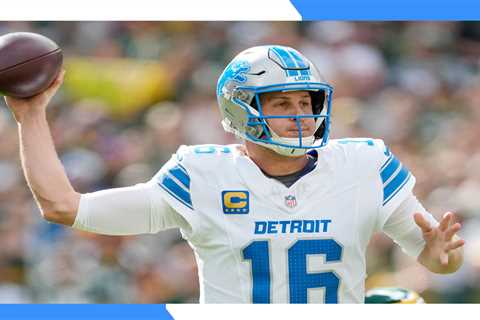 What do tickets cost to see the Detroit Lions at Ford Field in 2025?