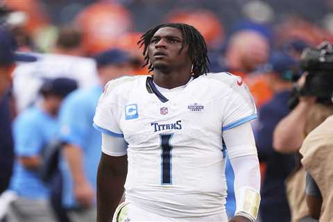 Cam Ward’s dad struggles to watch Titans’ mistake-filled opener in rookie QB’s debut