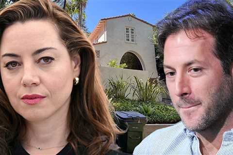 Aubrey Plaza Selling Los Angeles Home 8 Months After Husband's Death