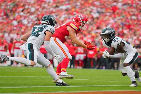 Shannon Sharpe rips Travis Kelce for ‘getting lazy’ on crushing Chiefs drop