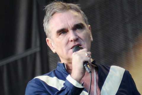 Singer Morrissey Cancels Shows After Online Death Threat