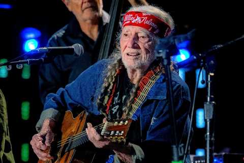 Willie Nelson’s 40th Anniversary Farm Aid Challenges Corporate Power in America: ‘They Need to..