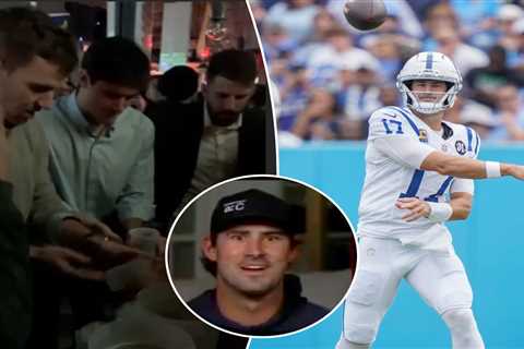 Daniel Jones cheekily calls out ‘cheater’ Eli Manning over viral 2019 flip-cup game