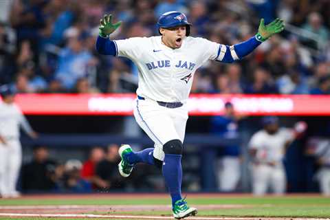 Blue Jays’ George Springer fumes after two straight botched calls as AL East race tightens