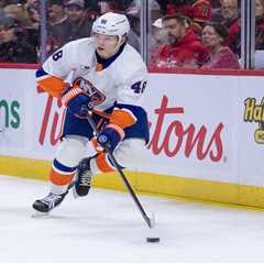 Matthew Schaefer on brink of history with his hot Islanders start