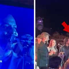 Alfonso Ribeiro Shows Off Vocal Skills, Sings 'Uptown Funk' at Country Club