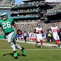 Giants dominated by Eagles in rematch after crushing Cam Skattebo injury