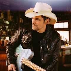 Brad Paisley & Tinashe to Perform U.S. National Anthem at 2025 World Series Games 3 & 4