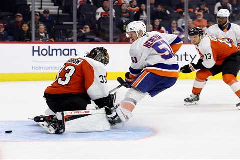 Islanders’ Emil Heineman shines in top-six role with game-winning goal