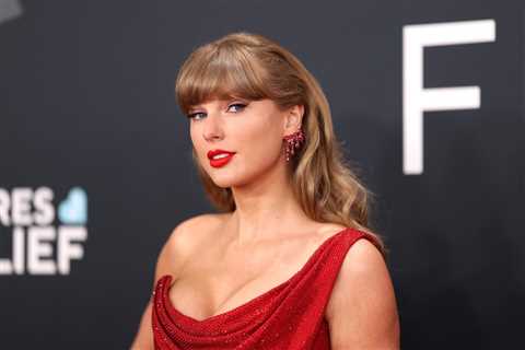Taylor Swift Dishes On Which Musician Friend She’s Sure Will Want to Perform at Her Wedding: ‘It..