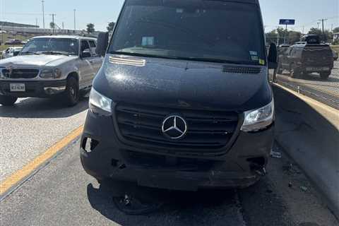 Robert Griffin III, family get into ‘worst car accident of our lives’ while traveling for Fox game