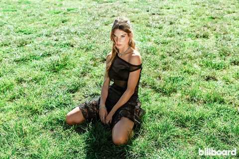 Amy Allen On Modern Songwriting and Her Creative Chemistry With Sabrina Carpenter, Harry Styles